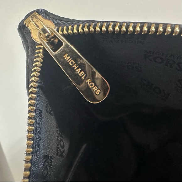 Michael Kors Black Pebbled Leather Jet Set Tote Bag - Picture 7 of 12